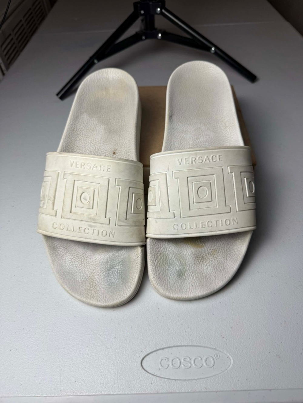 VERSACE GRECA SIGNATURE
POOL SLIDES Sz 44 / US 11